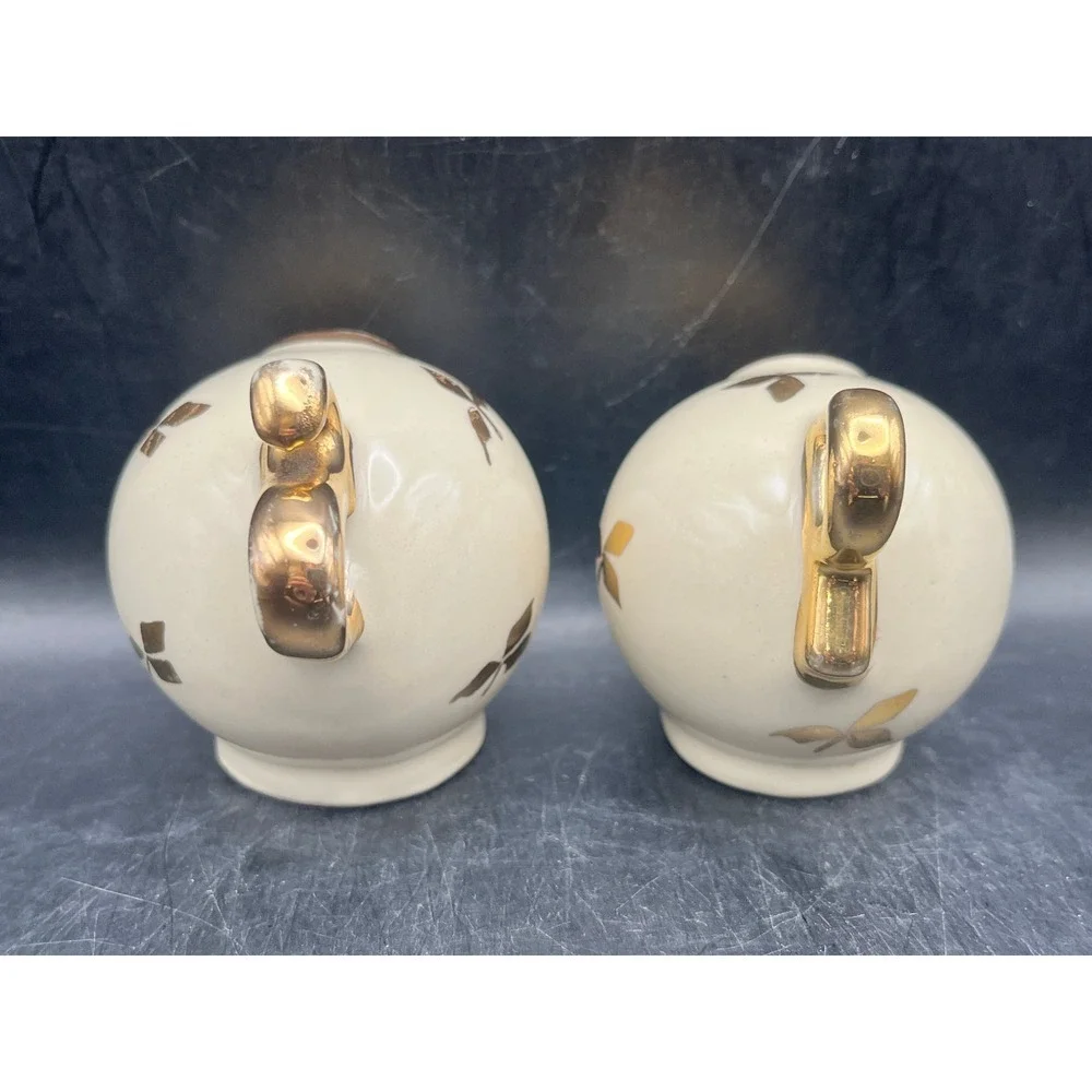 Vtg Ceramic White Salt & Pepper Shakers w/ Gold Leaves &‎ Handles- Ball-Shaped